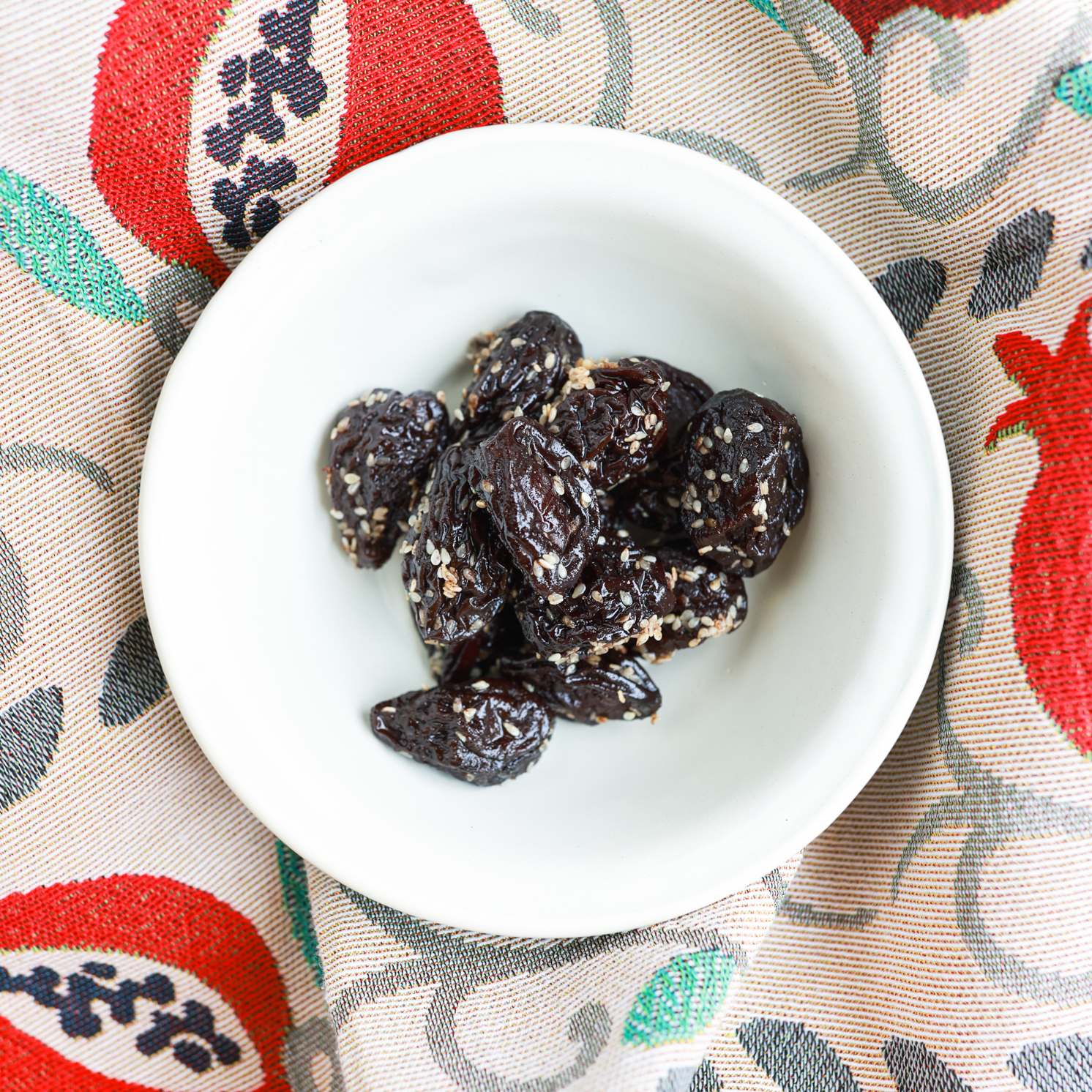 Kaneelpruimen met sesam