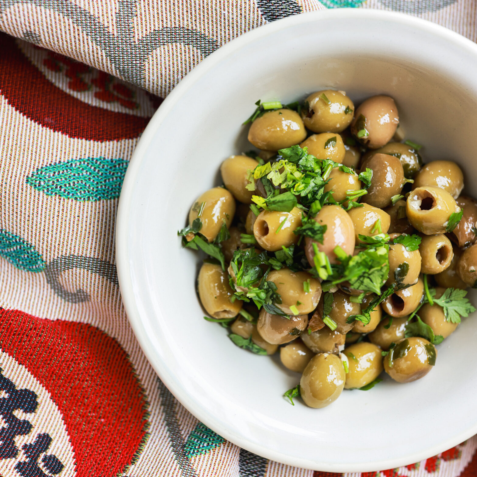 Olijven met gekonfijte citroen